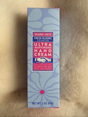 Fresh Blooms Ultra Moisturizing Hand Cream - Trader Joe’s